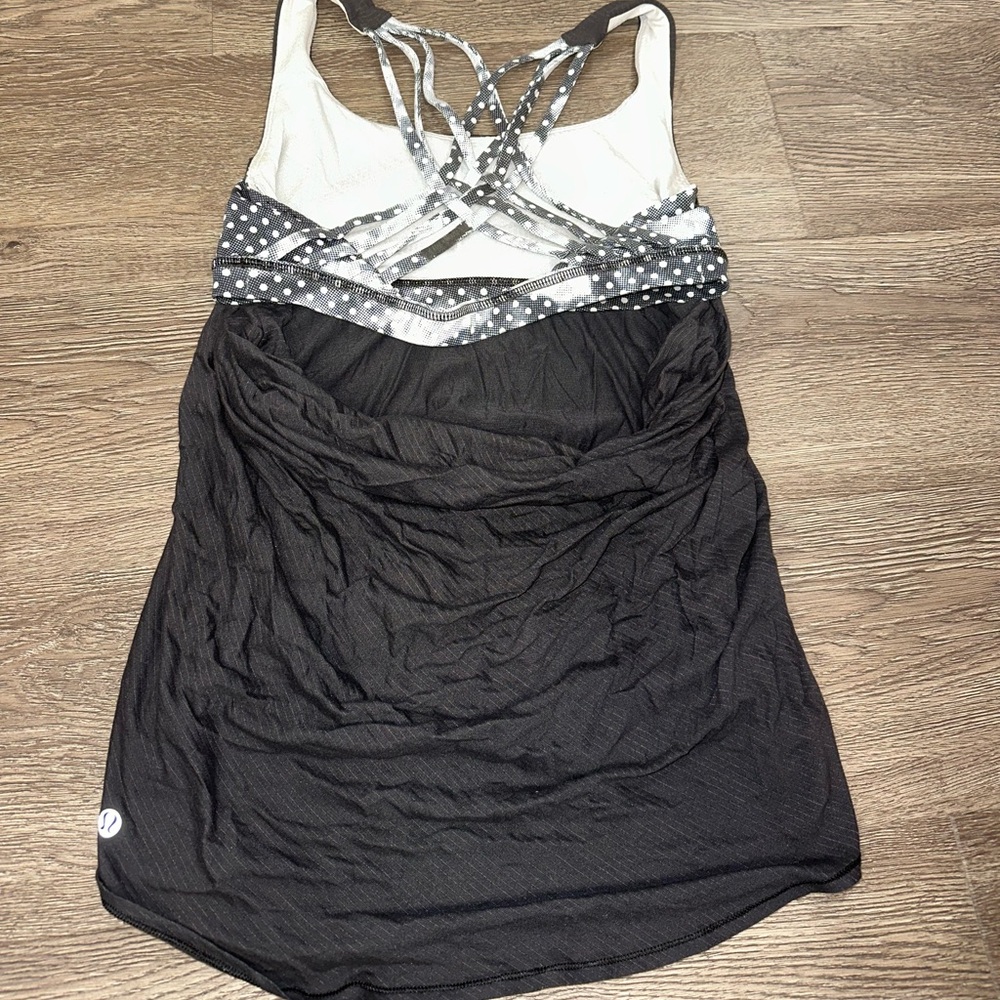 Lululemon tank